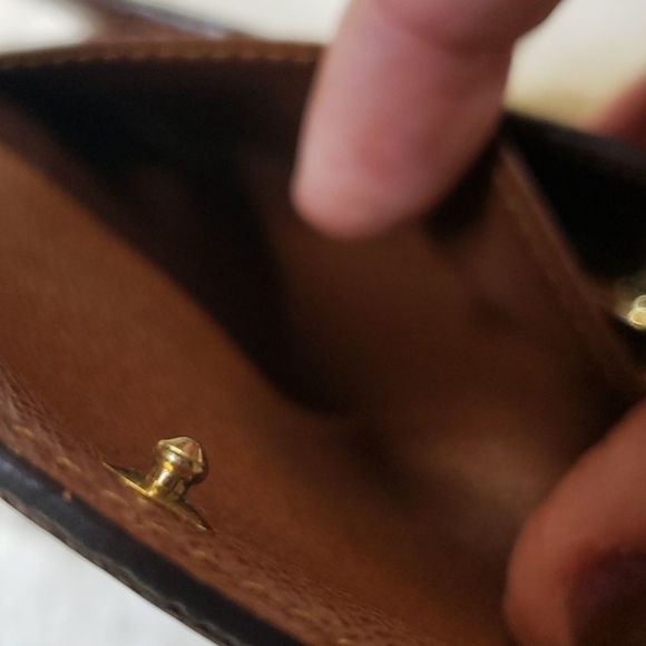 Louis Vuitton monogram key 🔑 holder - Picture 10 of 12